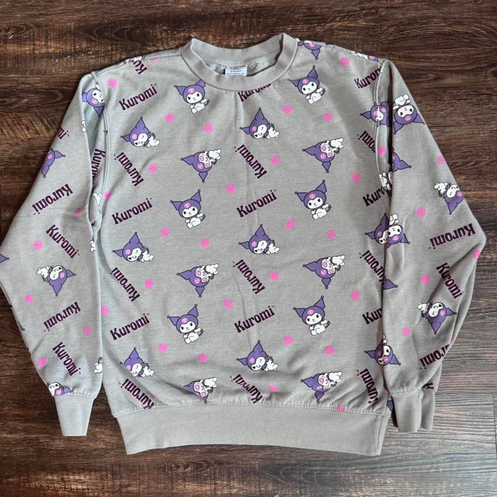 Kuromi Sanrio Bioworld Sweatshirt XS‎ Gray Pink Purple All Over Print